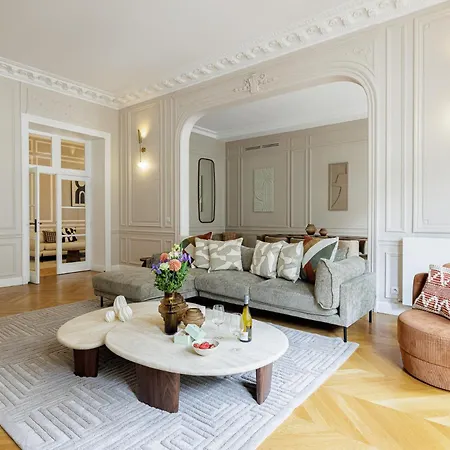 Апартаменты Gold & Luxe Situe Arc De Triomphe